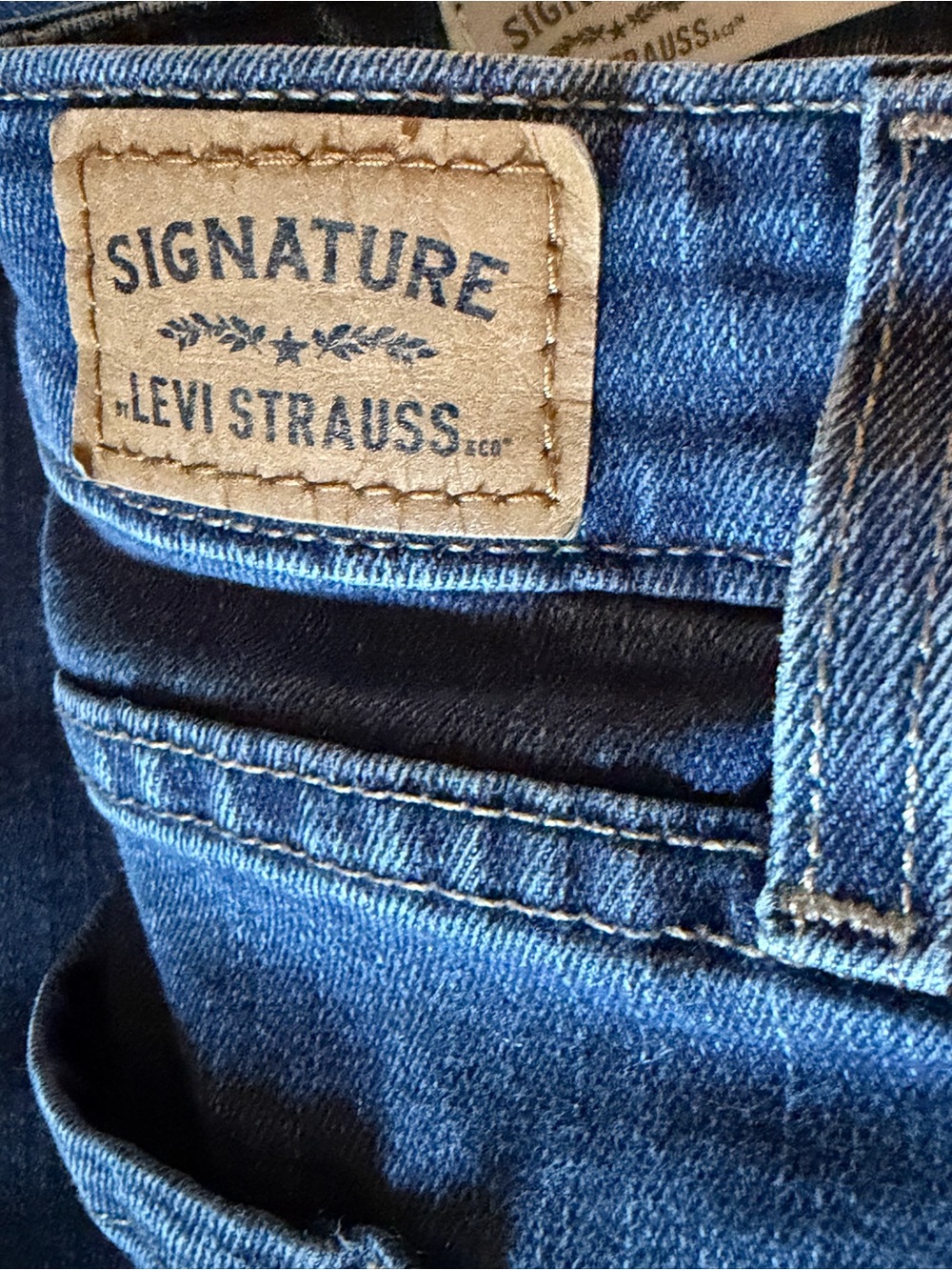 Levi's Women's Blue Boyfriend Jeans with Leather Patch